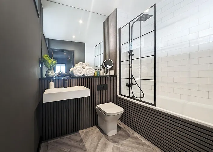 The Directors Penthouse Apartment *